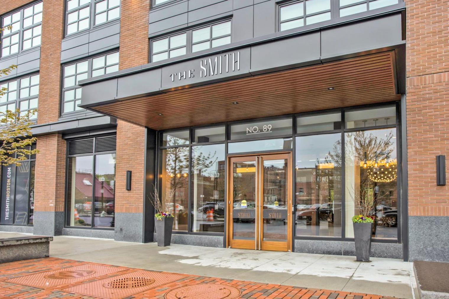 S End W Wd Gym Nr Sowa District Bos-613 *